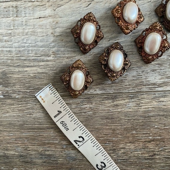 Set Lot of 6 Vintage Bronze Color Plastic Mother of Pearl Diagonal Buttons - Picture 6 of 7